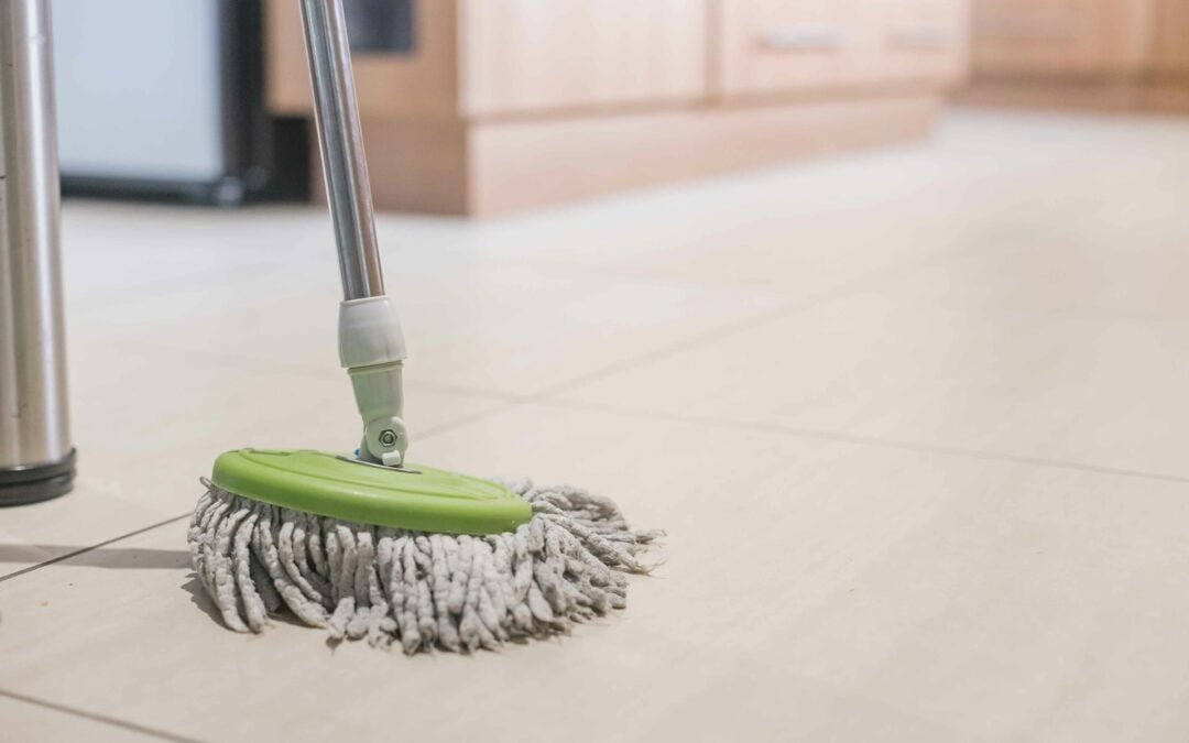 Maintain a Sparkling Floor: Must-Have Linoleum Cleaning Items