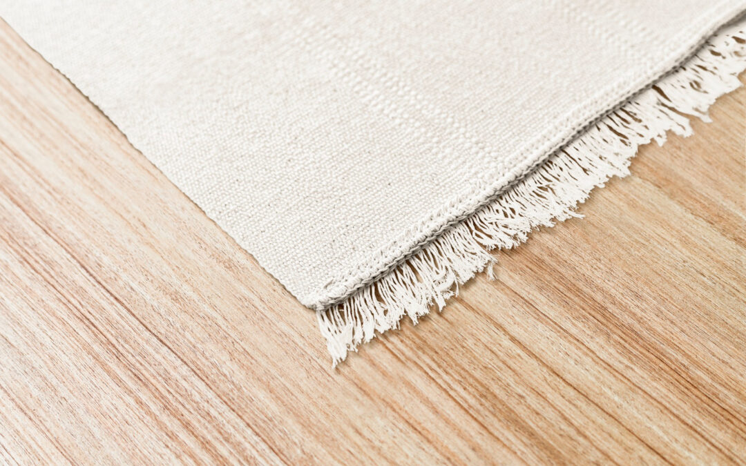 Solutions for Yellowing Carpet Edges in River Falls Homes
